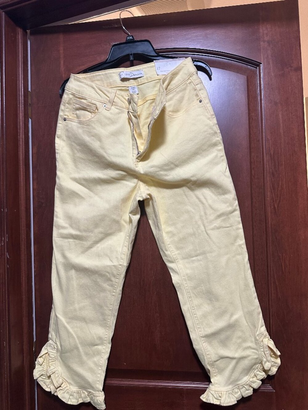 Yellow crop jeans